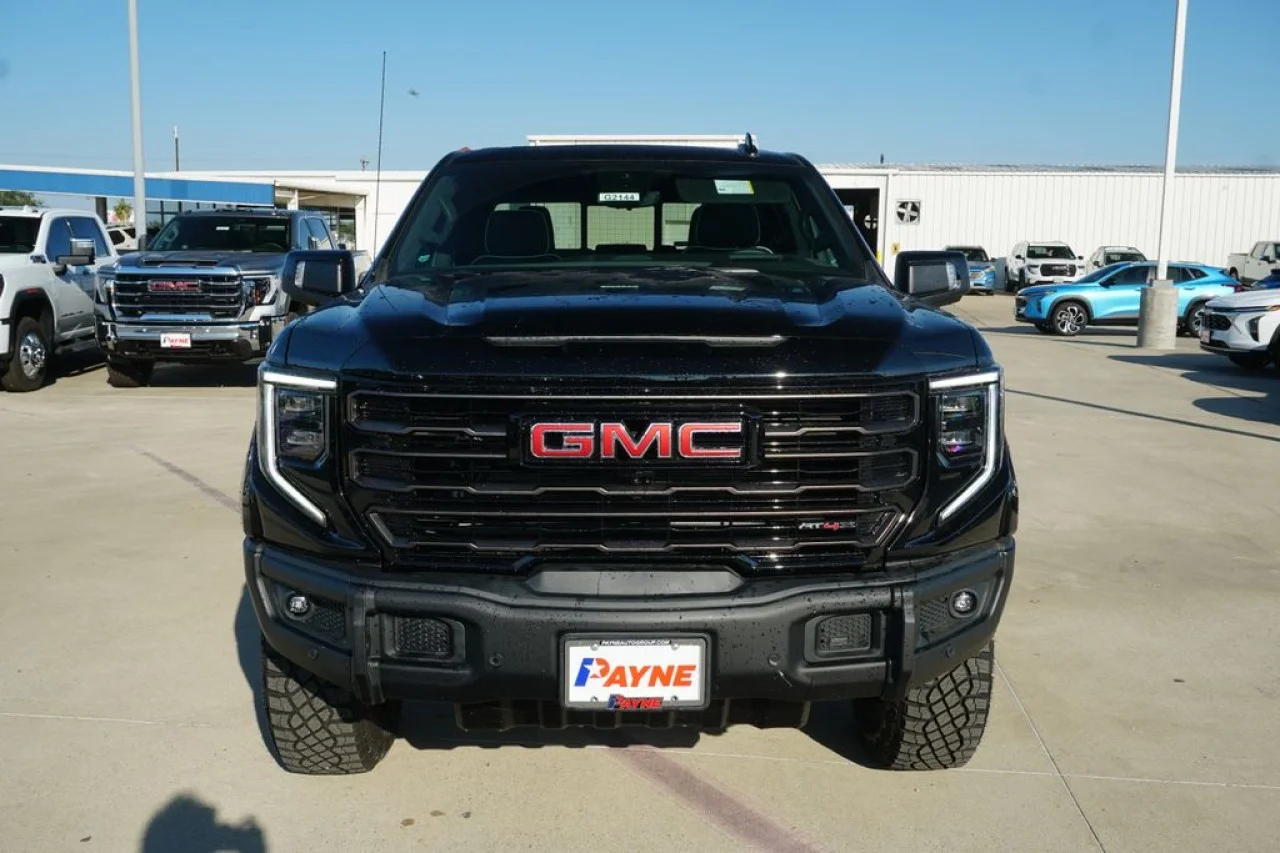 2026 GMC Sierra 1500 AT4X - Photo 2