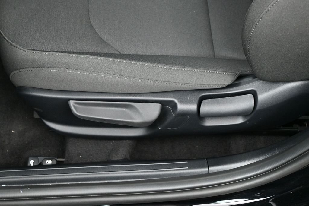 New 2026 Aurora Black Pearl Kia LXS image 8