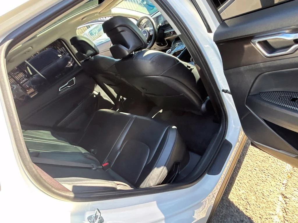 Used 2025 White Kia EX image 22