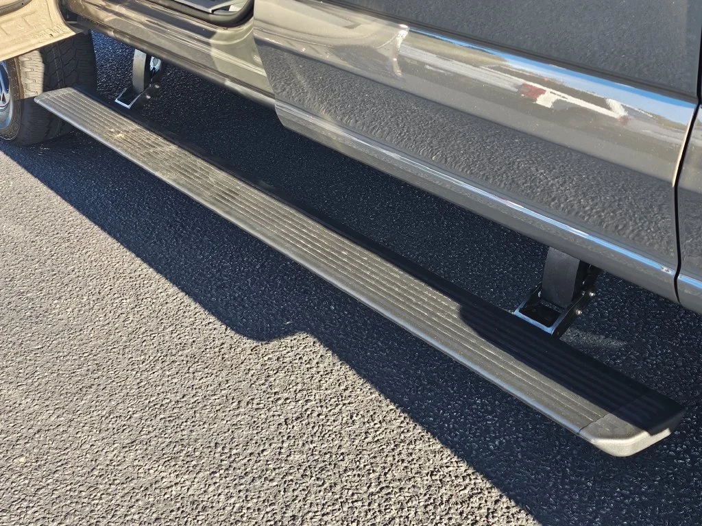 New 2027 Gray Ford Platinum image 18