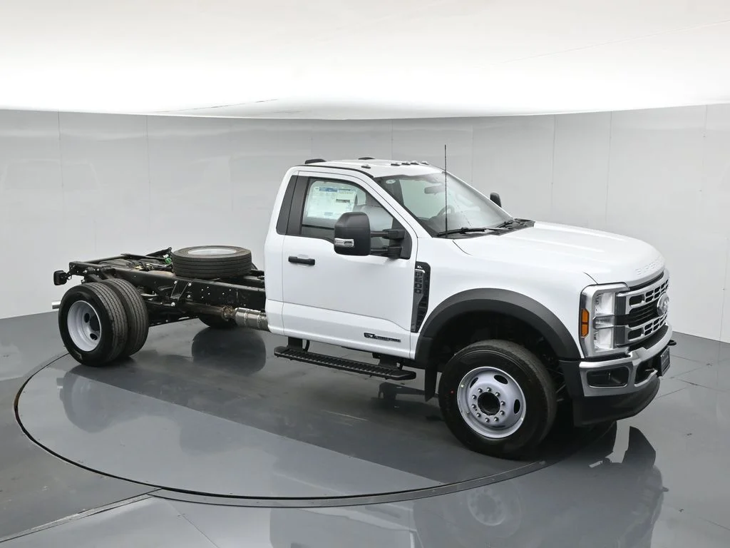 New 2026 Oxford White Ford XL image 35