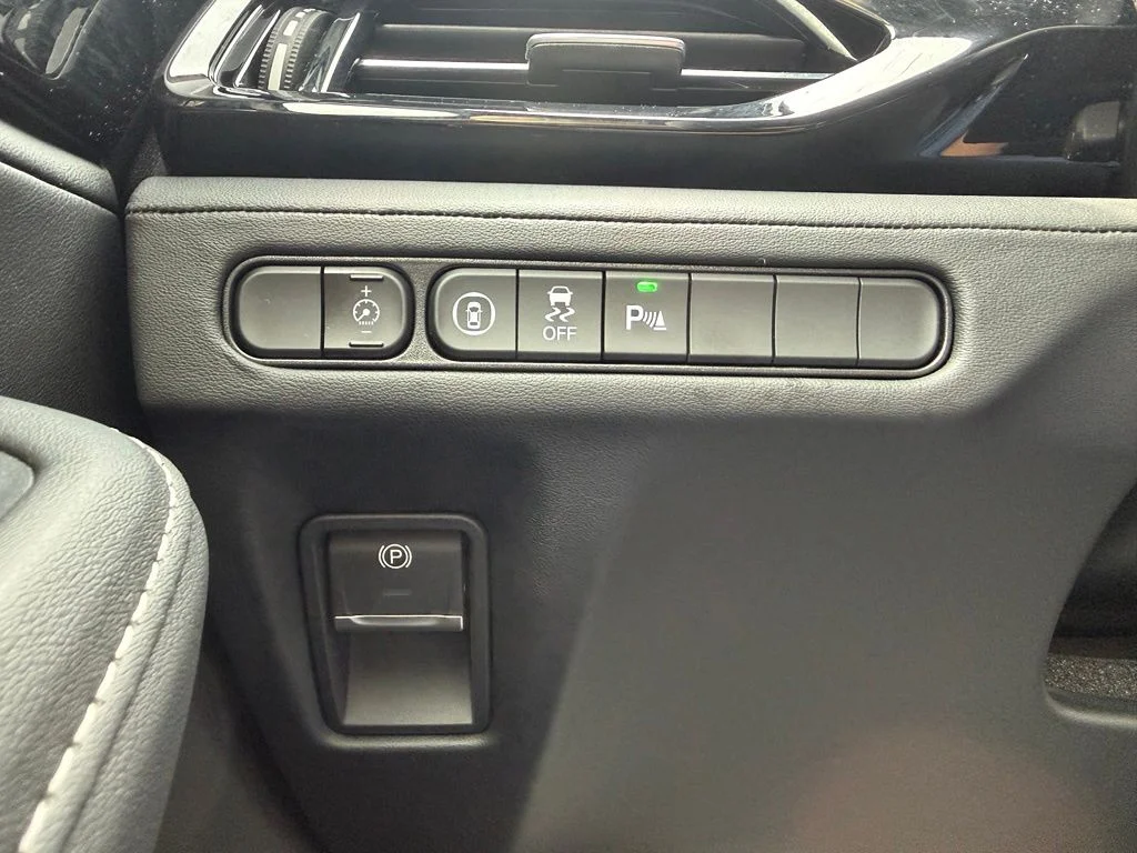 Used 2024 Gray Acura Technology SH-AWD image 31