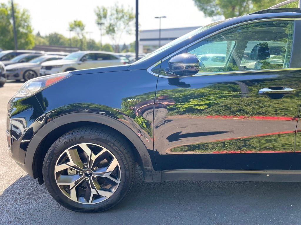 Used 2022 Black Cherry Pearl Kia EX image 7