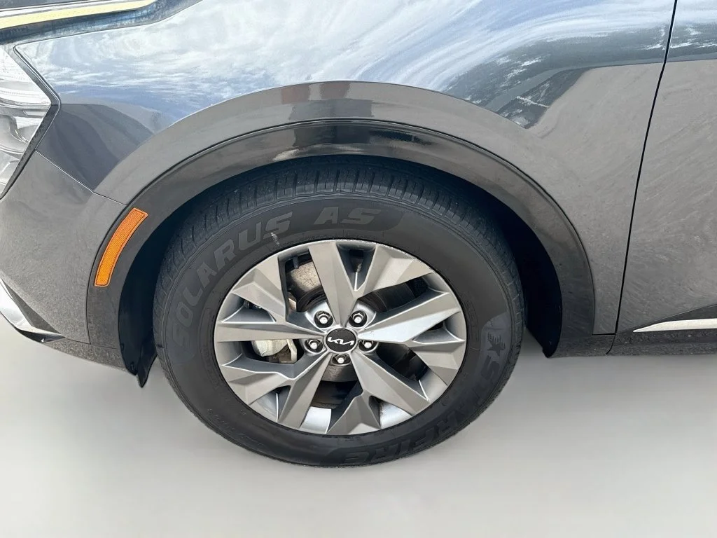 Used 2023 Gravity Gray Kia SX image 34