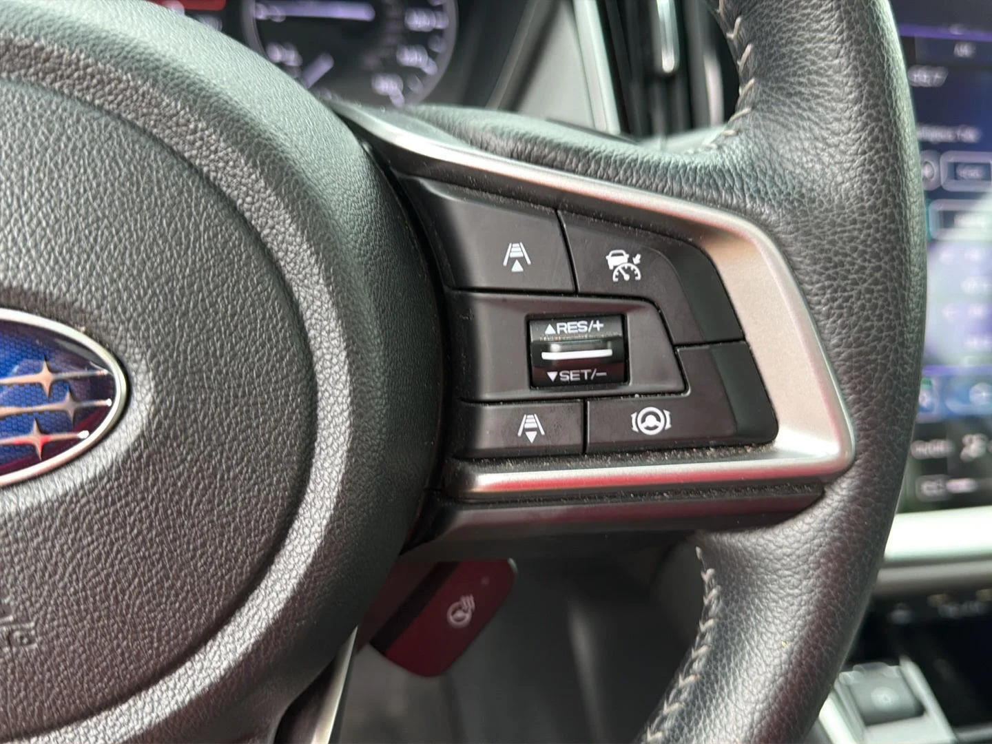Used 2020 Ice Silver Metallic Subaru Limited XT image 15