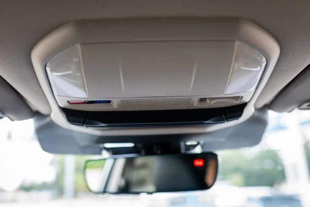 New 2026 Crystal White Pearl Subaru Premium image 30