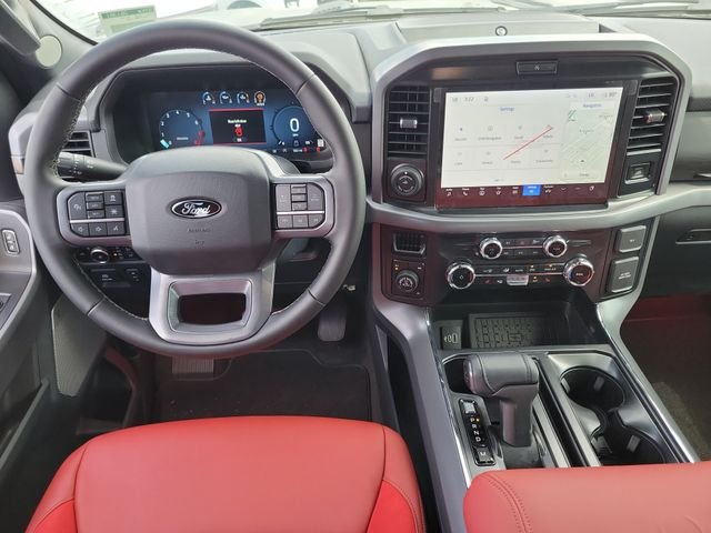 New 2026 Agate Black Metallic Ford XLT image 4