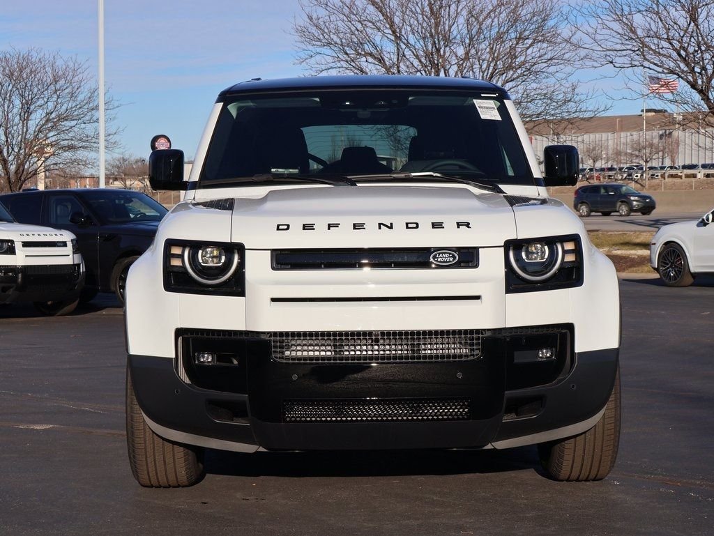 New 2026 Fuji White Land Rover S image 2