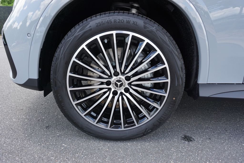 2025 Mercedes-Benz GLC Base - Photo 17