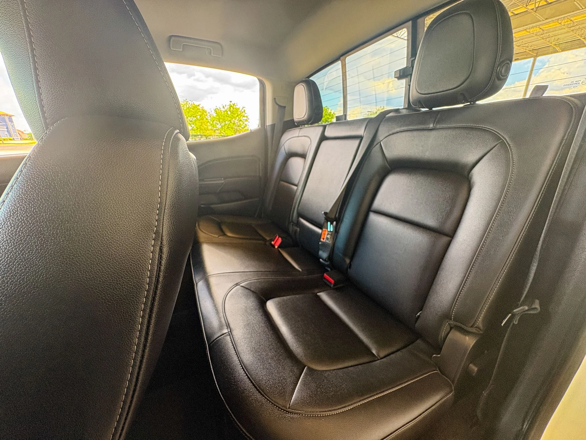 Used 2019 White Chevrolet ZR2 image 26