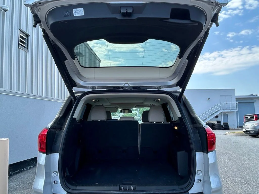 Used 2019 Ingot Silver Ford Titanium image 21