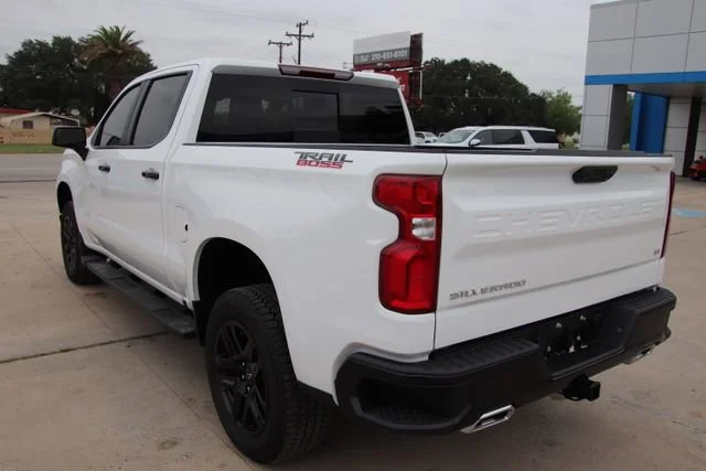 New 2026 Summit White Chevrolet LT Trail Boss image 7