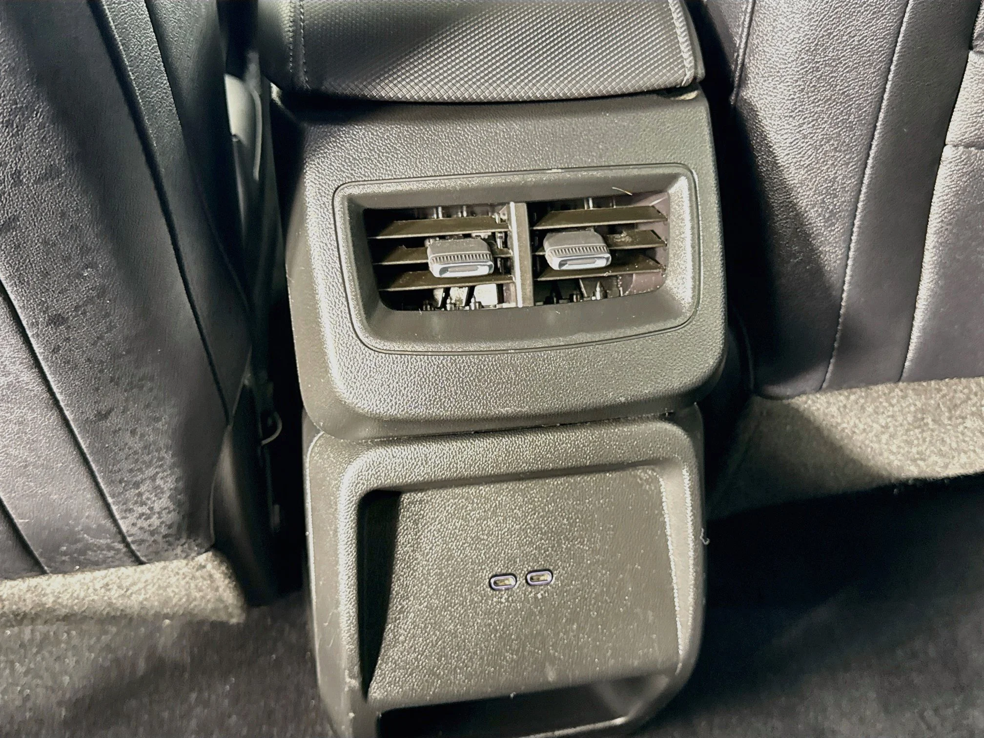 Used 2025 Summit White Chevrolet LT image 27
