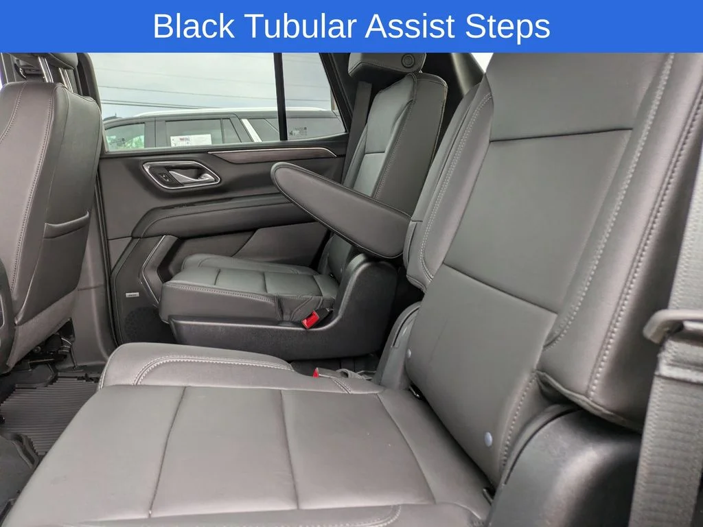 Used 2023 Gray Chevrolet Z71 image 15