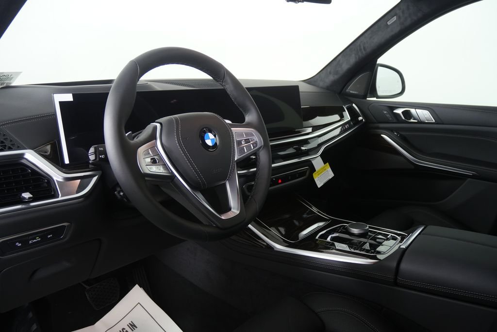 Certified Used 2027 Mineral White Metallic BMW xDrive40i image 12