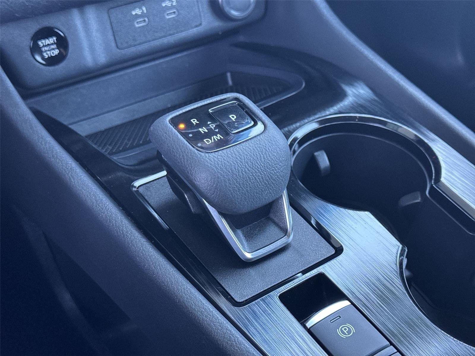 2024 Nissan Rogue SV - Photo 15