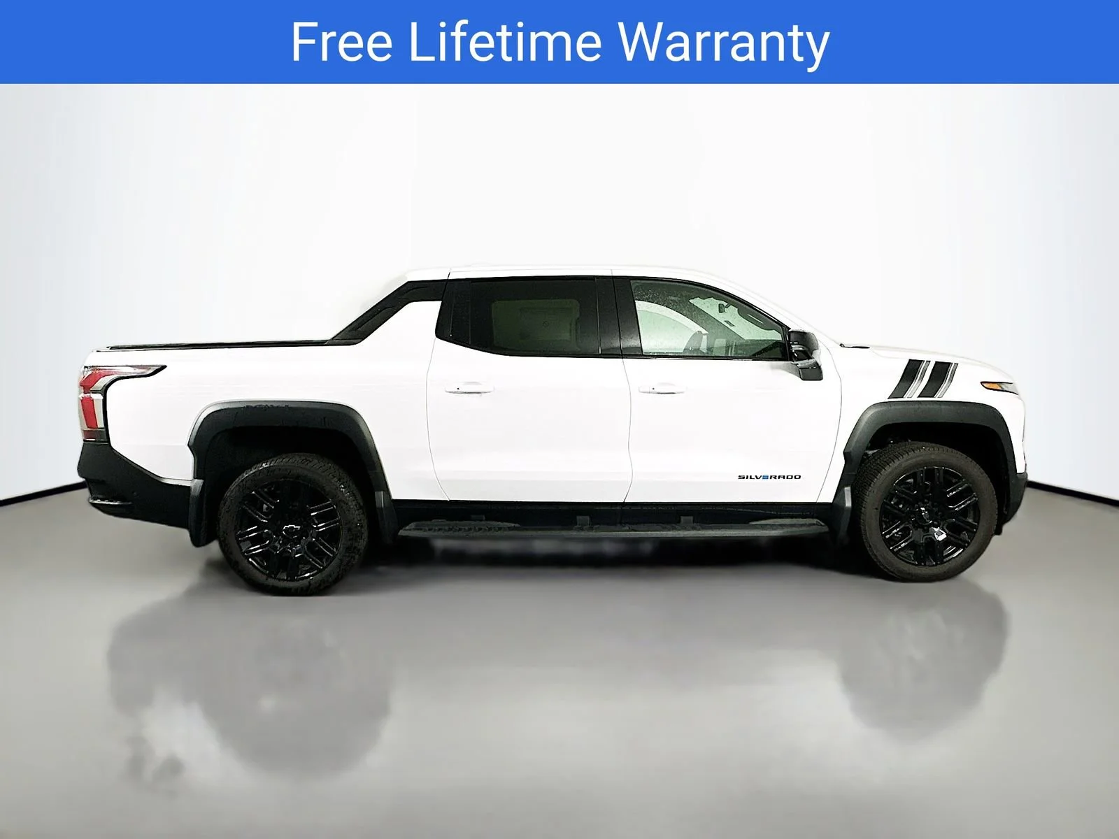 2026 Chevrolet Silverado EV LT - Photo 9