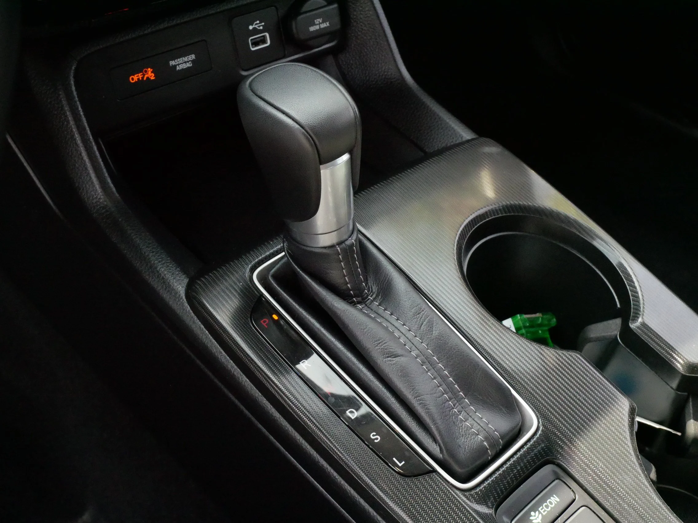 2024 Honda Civic Hatchback EX-L - Photo 25