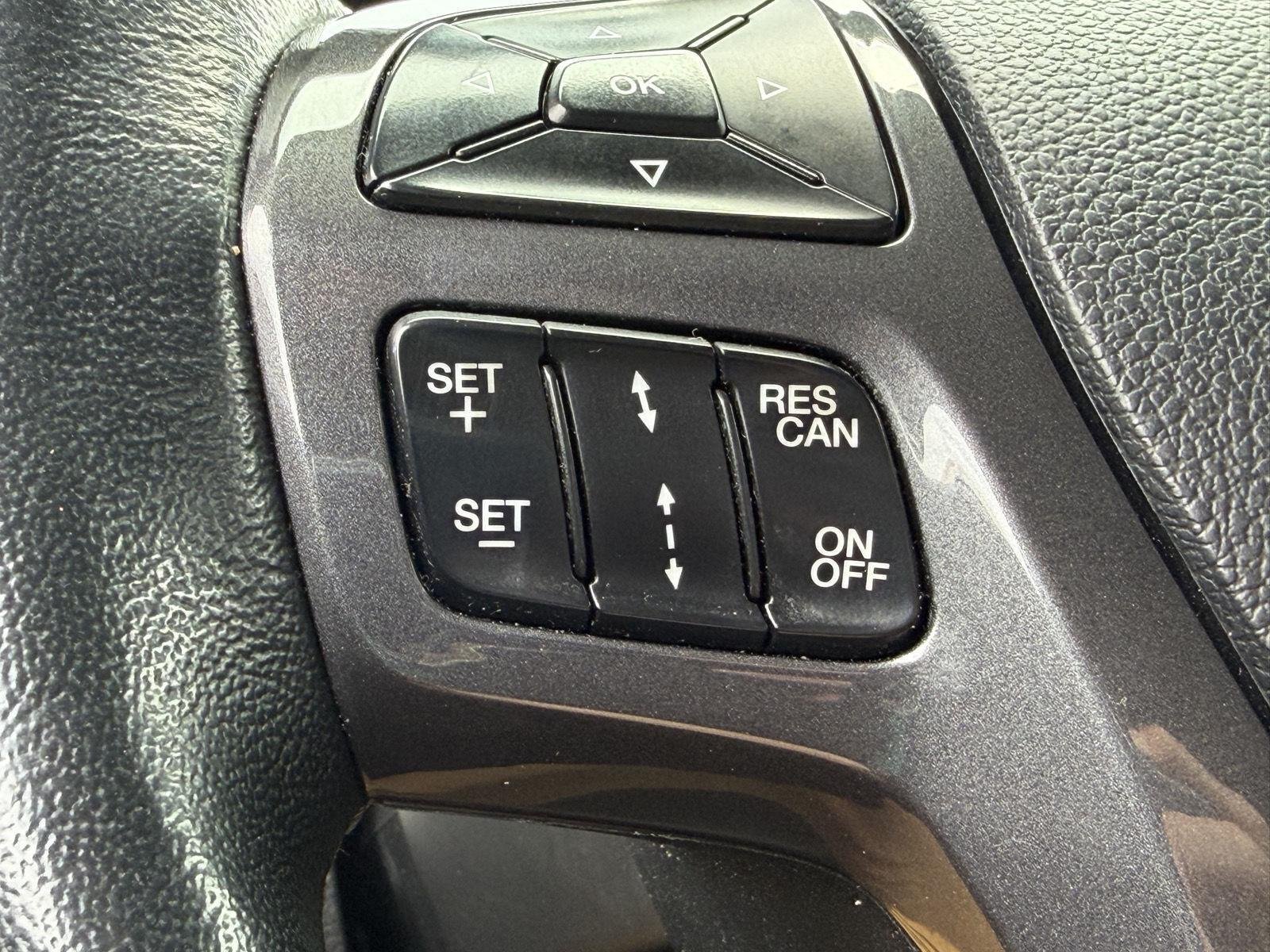 Used 2019 Magnetic Ford LARIAT image 9