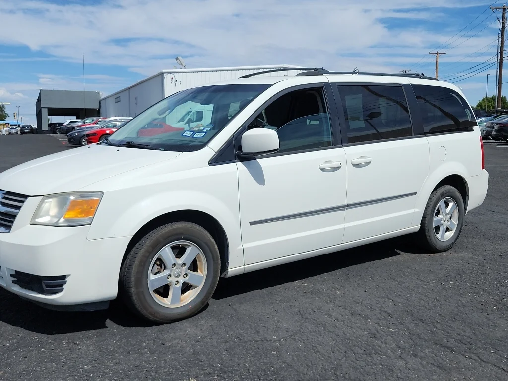 Used 2010 Stone White Clearcoat Dodge SXT image 7