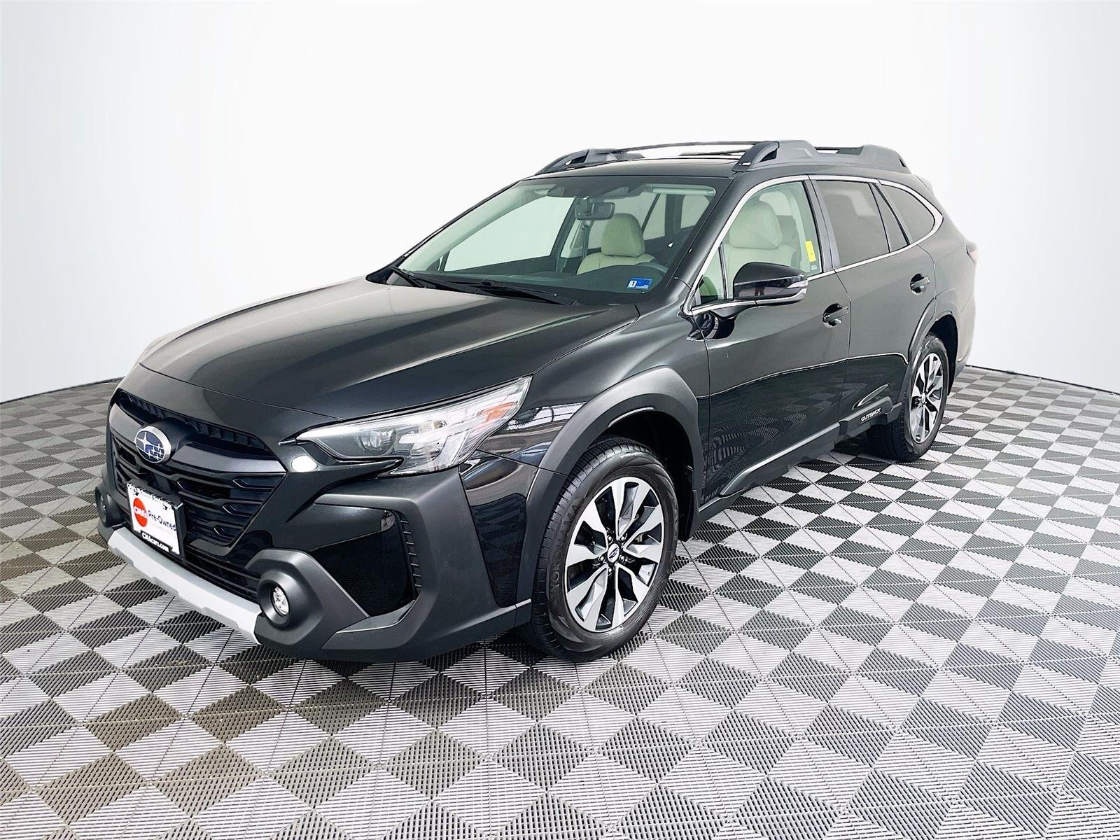 Used 2024 Crystal Black Silica Subaru Limited image 3
