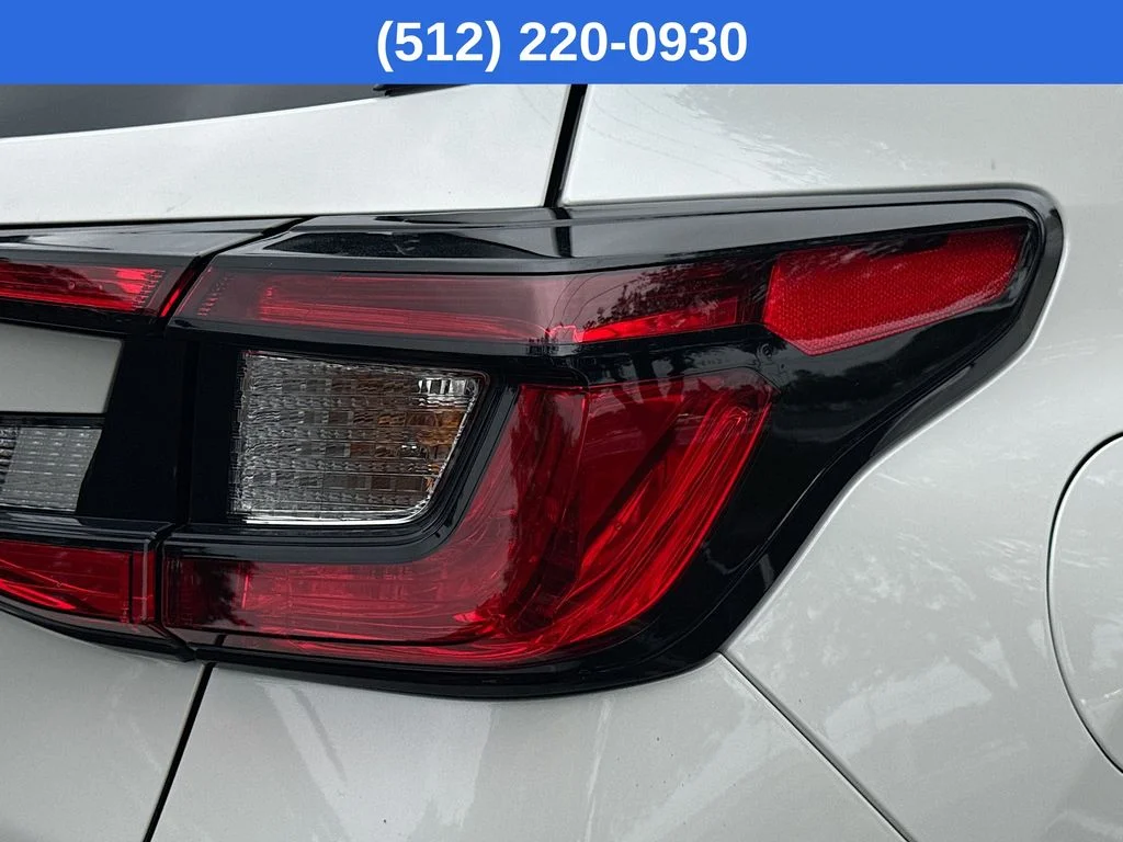 New 2026 White Subaru Base image 31