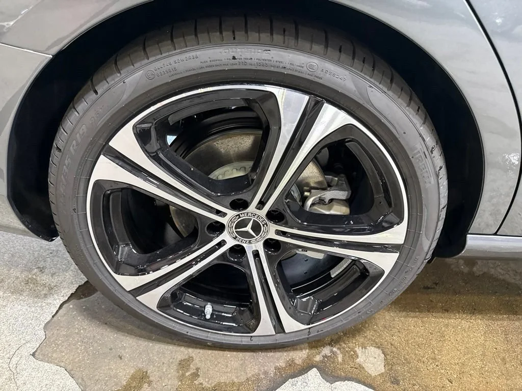 New 2026 Selenite Grey Metallic Mercedes-Benz C 300 image 11