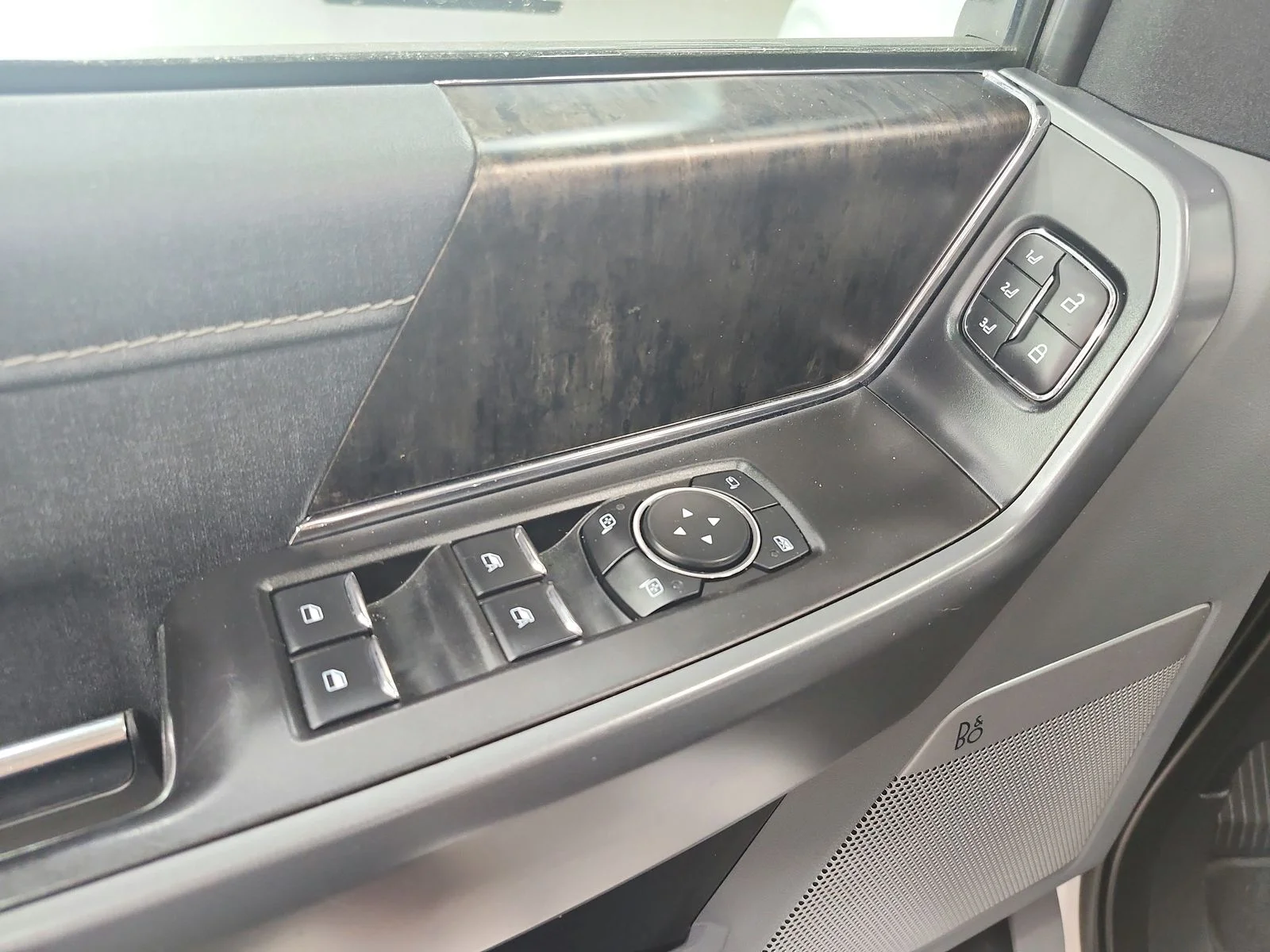 Used 2021 White Ford Lariat image 35