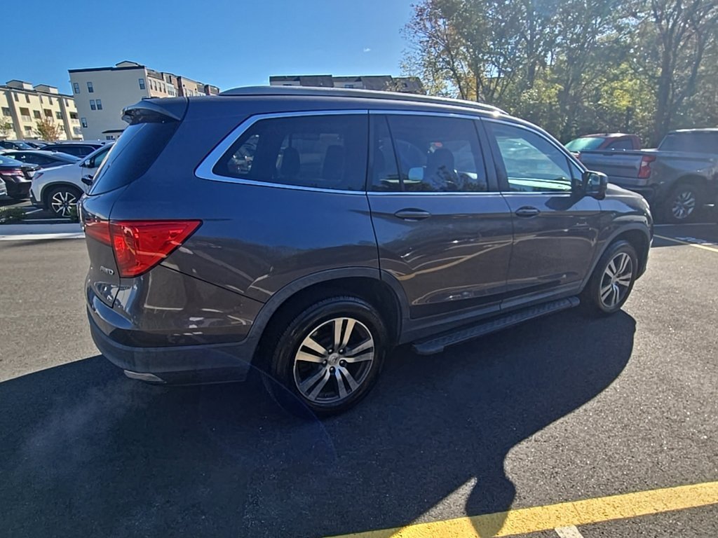 Used 2017 Modern Steel Metallic Honda EX-L image 5