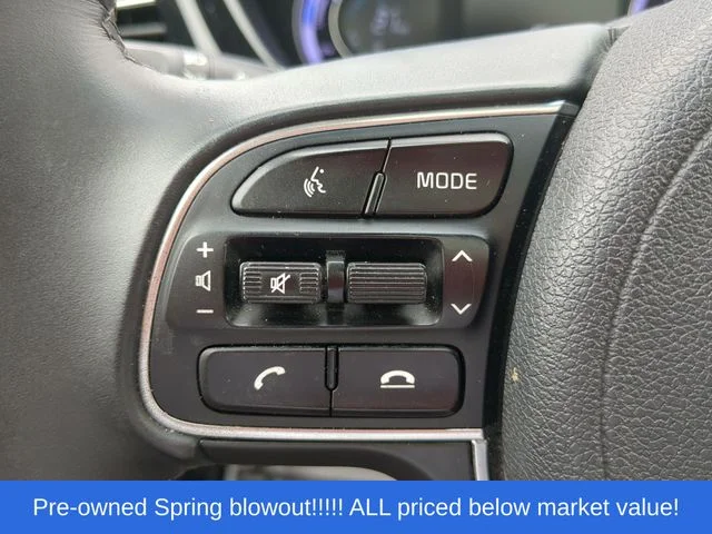 Used 2022 Gray Kia LXS image 27