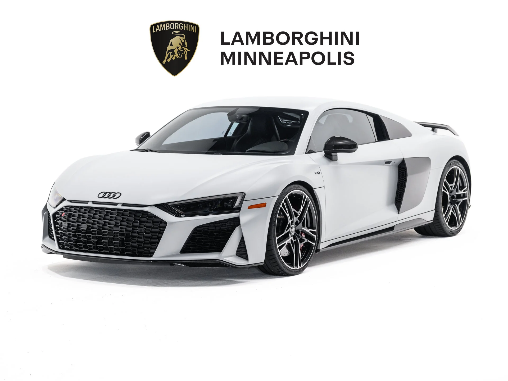 Used 2023 Suzuka Gray Metallic Audi V10 performance image 1