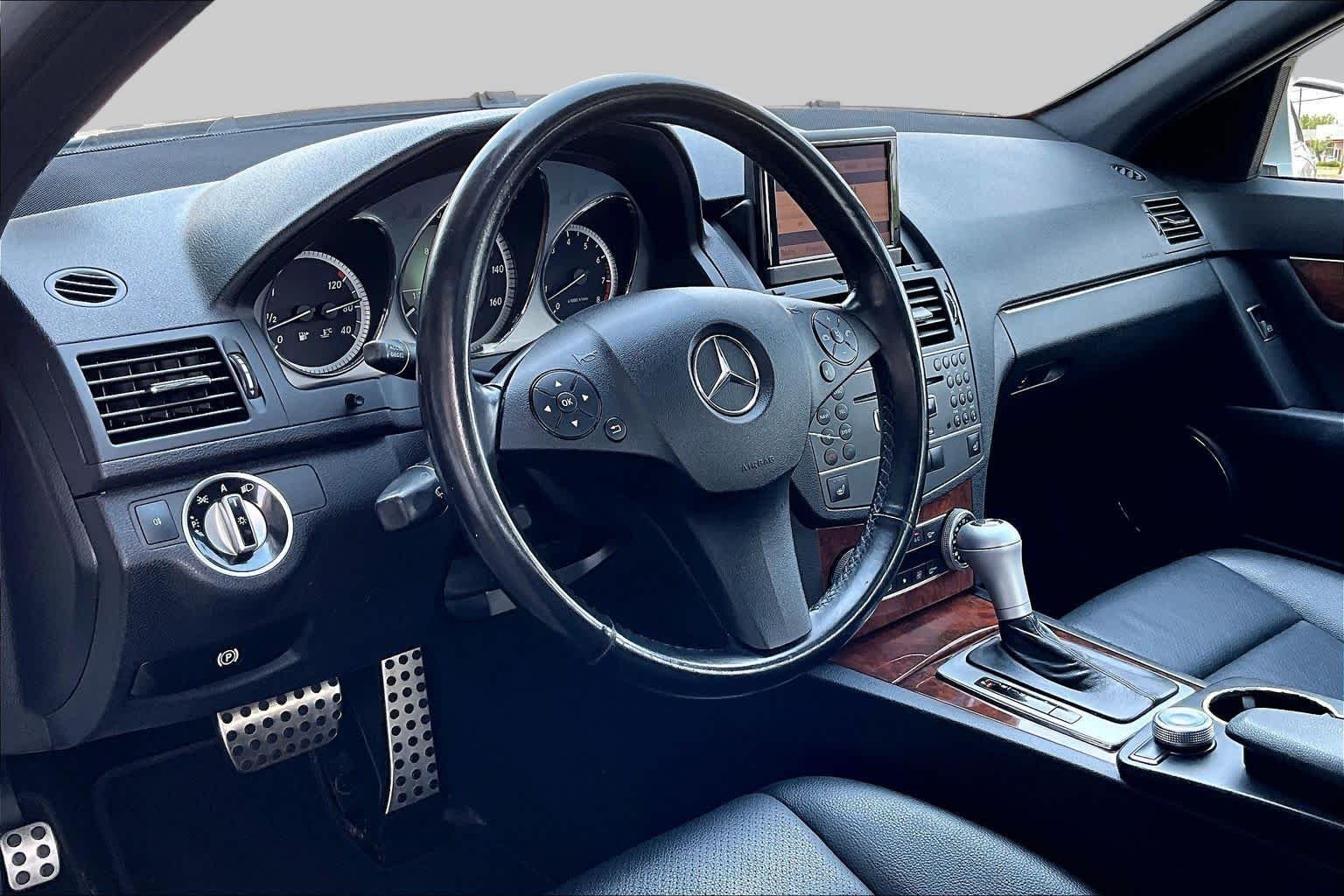 Used 2011 Iridium Silver Metallic Mercedes-Benz C 300 Sport image 16