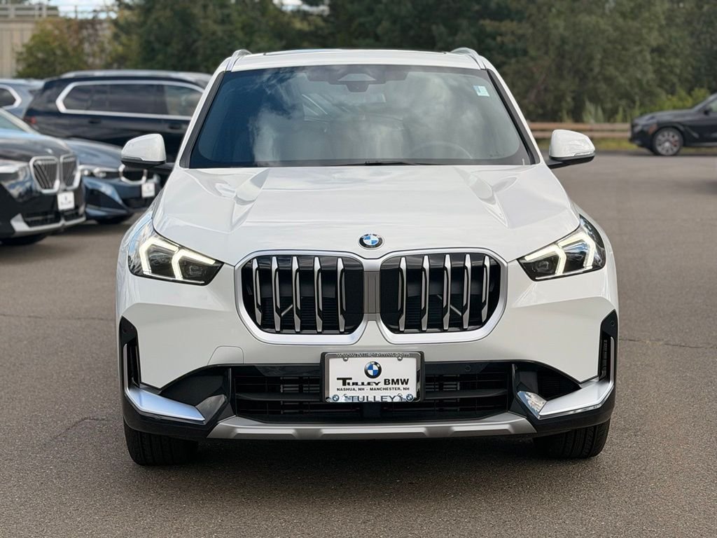 New 2027 Alpine White BMW xDrive28i image 2