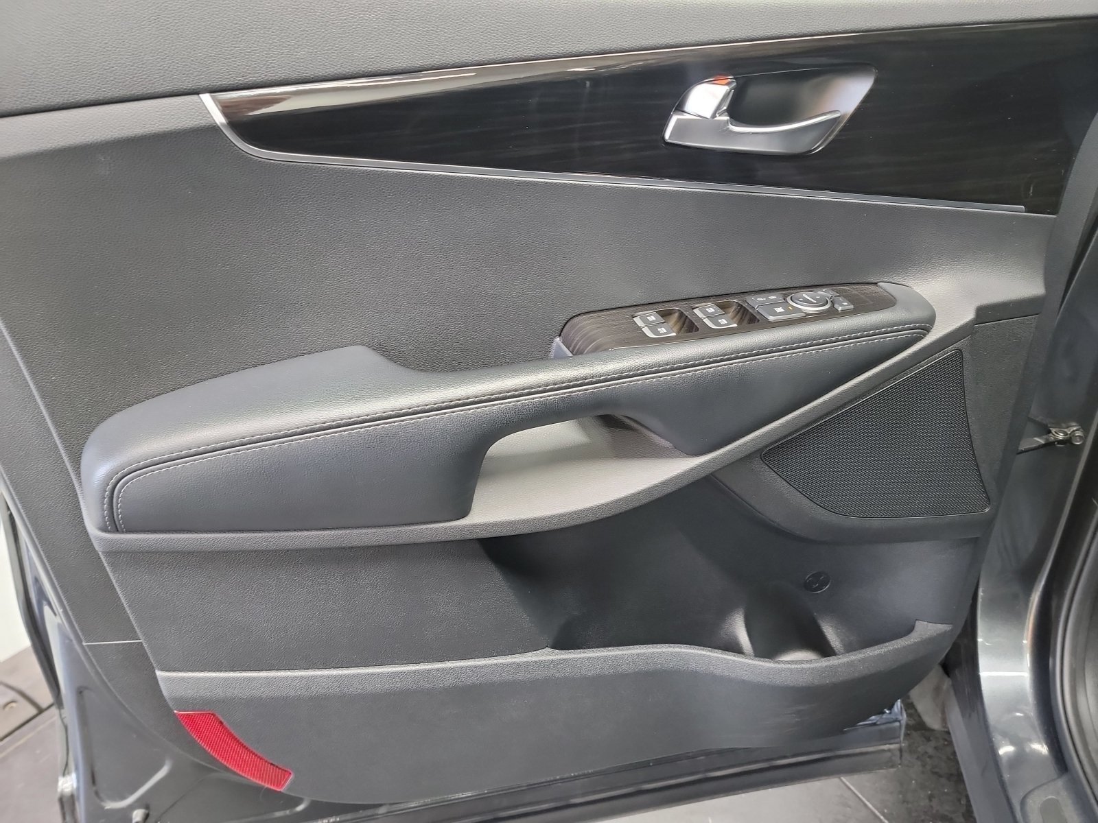 Used 2019 Gravity Grey Kia LX image 12