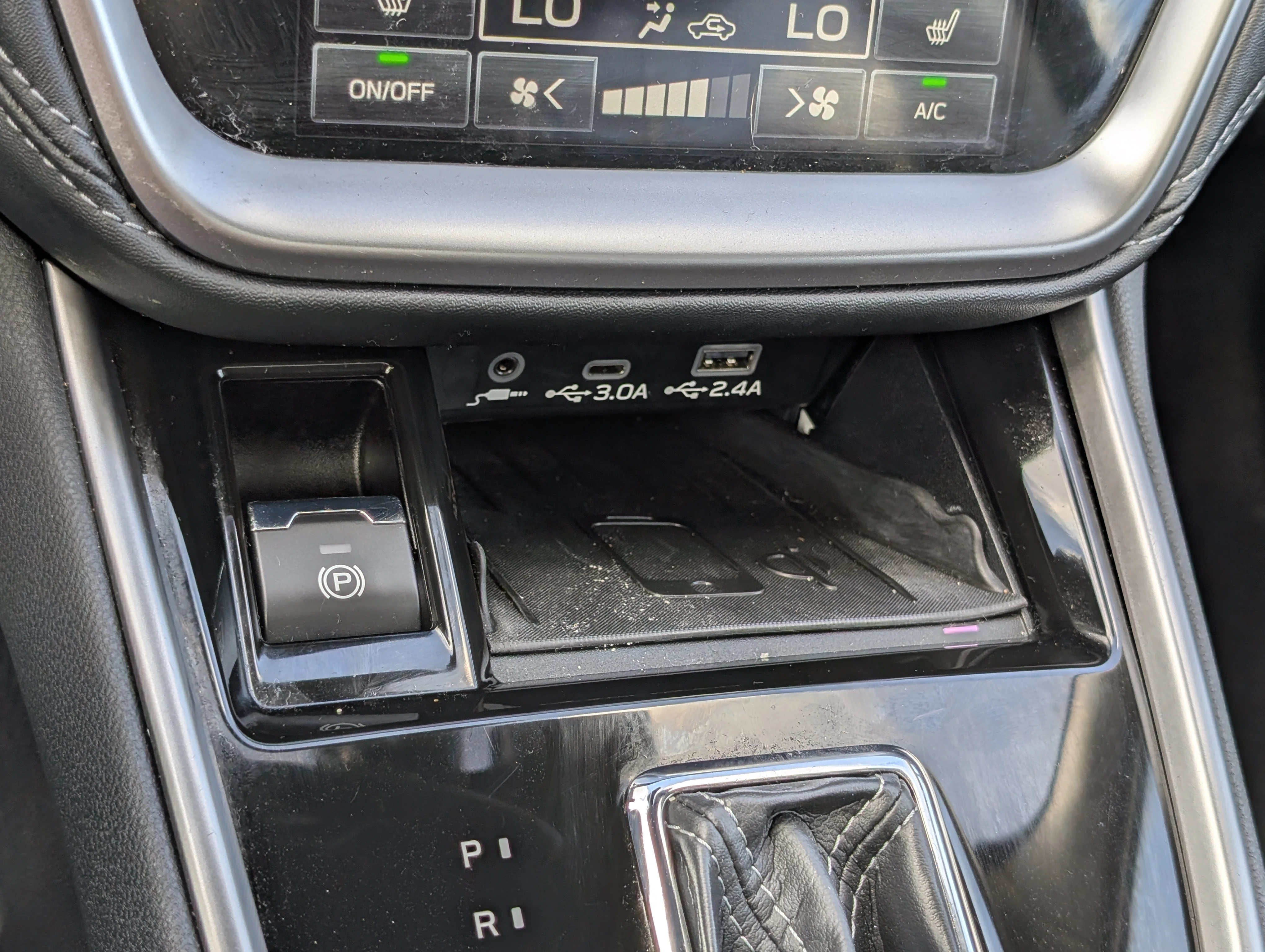 Used 2024 Autumn Green Metallic Subaru Touring image 31