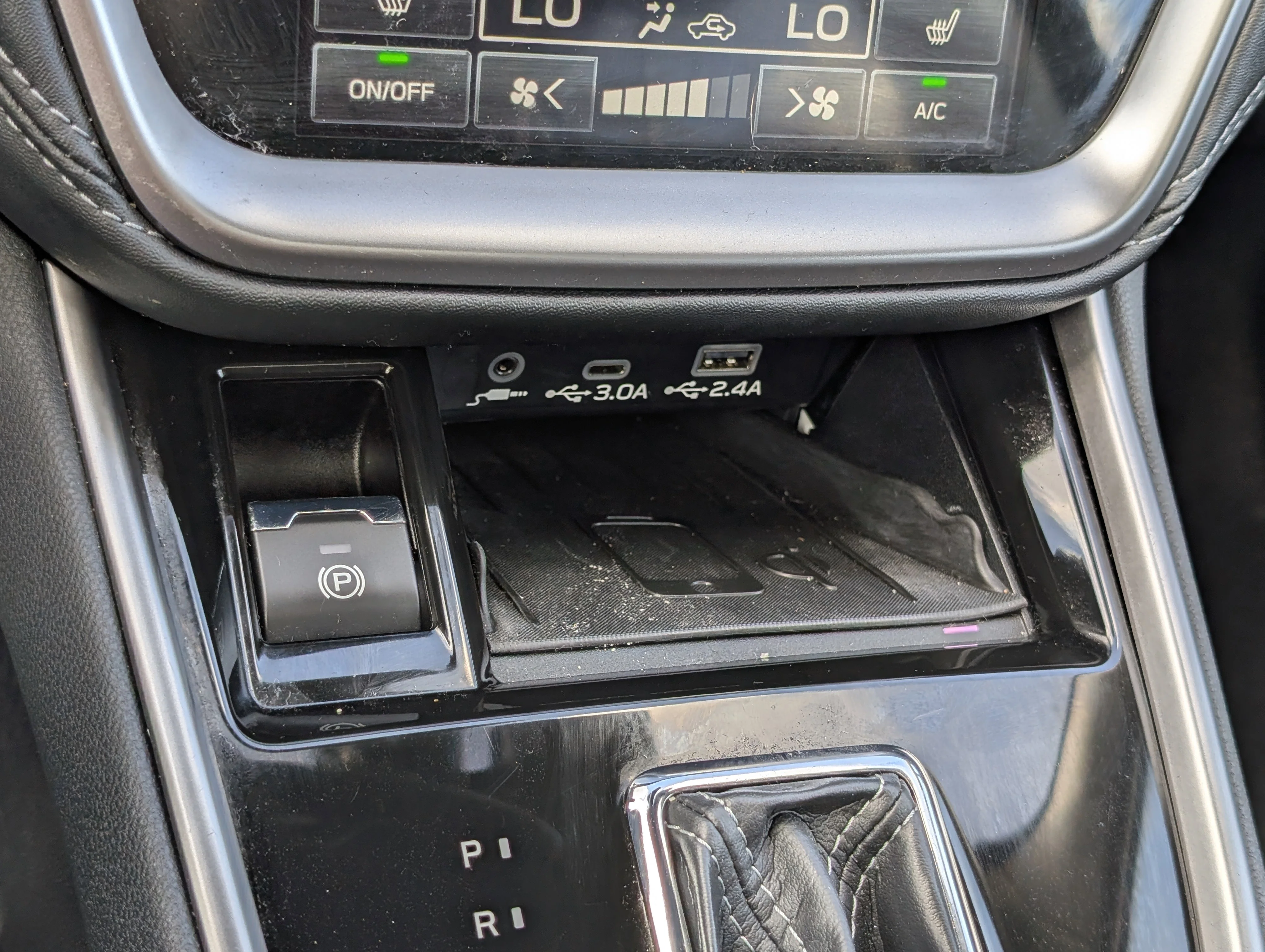 Used 2024 Autumn Green Metallic Subaru Touring image 31