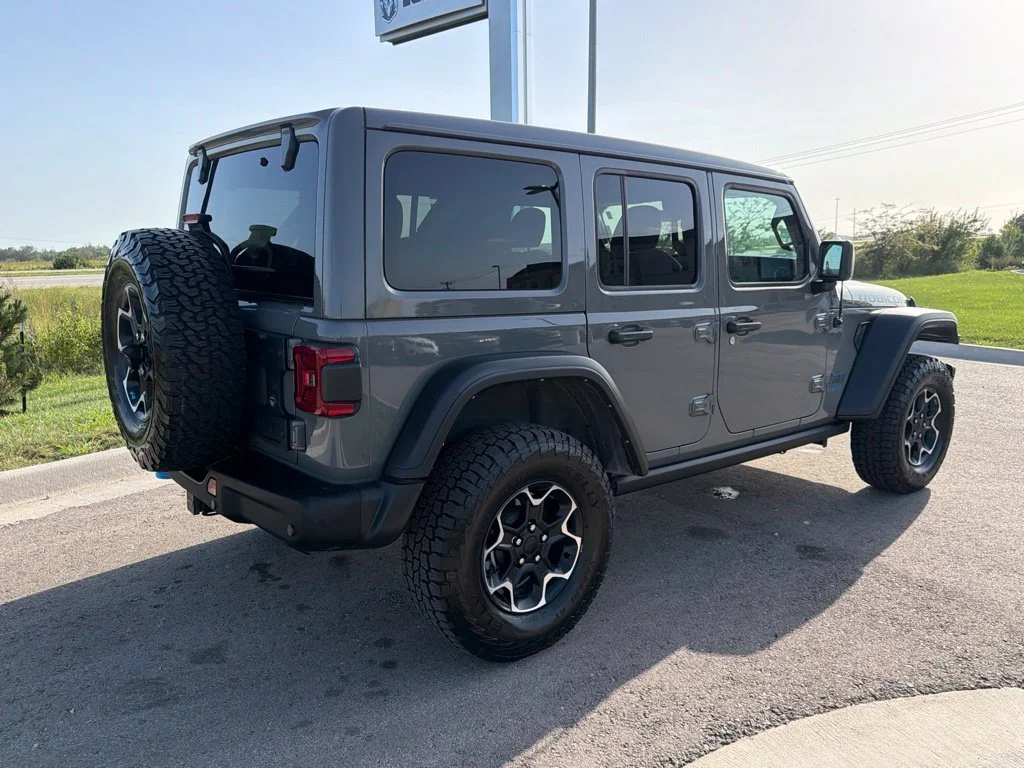 Used 2022 Gray Jeep Unlimited Rubicon 4xe image 6