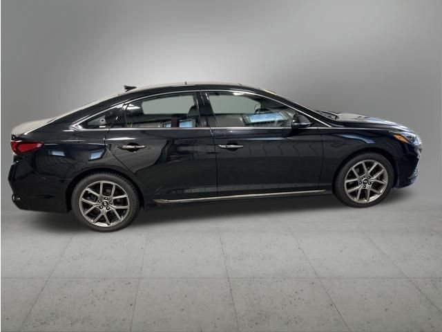 Used 2019 Phantom Black Hyundai Limited image 5