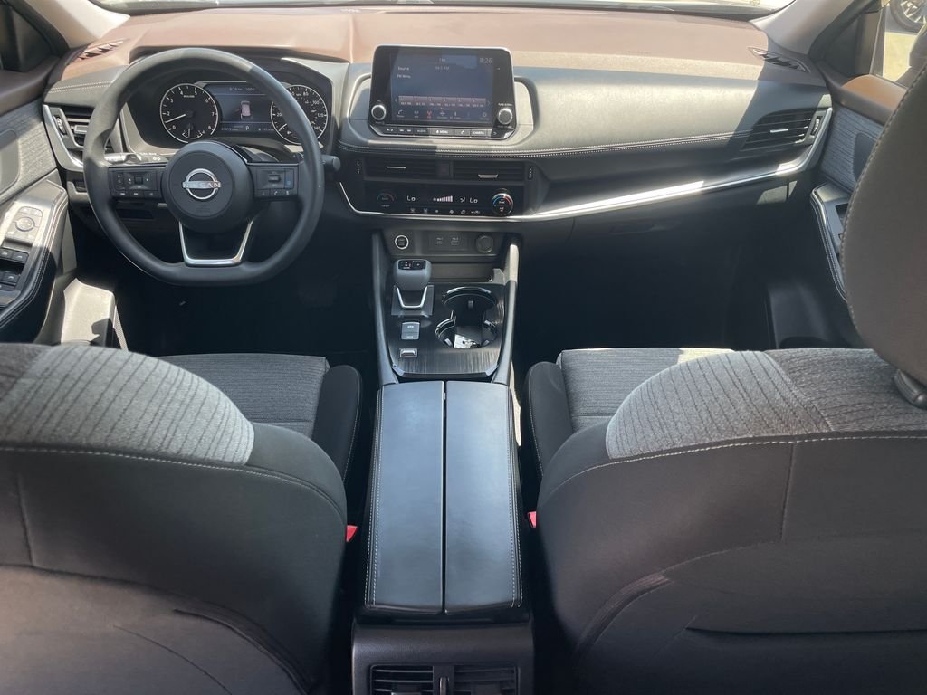 Used 2023 Black Nissan SV image 9
