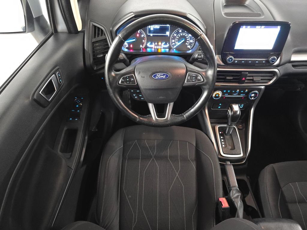 Used 2019 Silver Ford SE image 18
