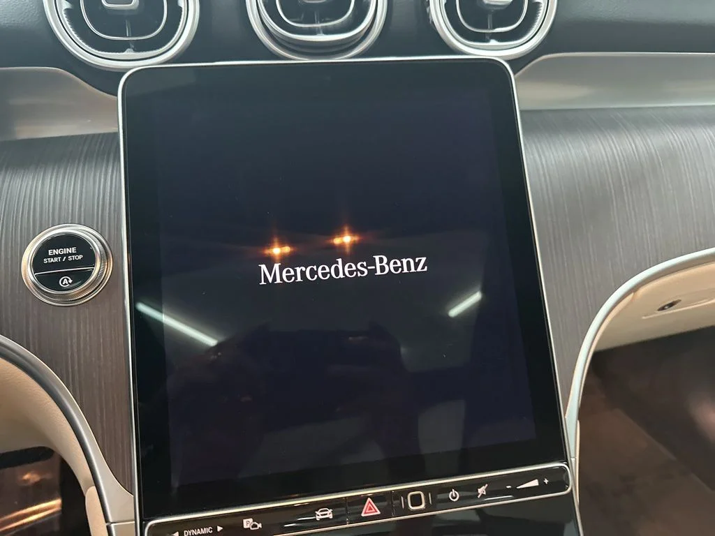 Used 2026 White Mercedes-Benz GLC 300 image 12