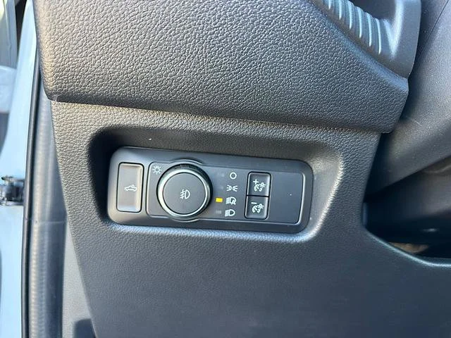 New 2026 Avalanche Ford XLT image 17