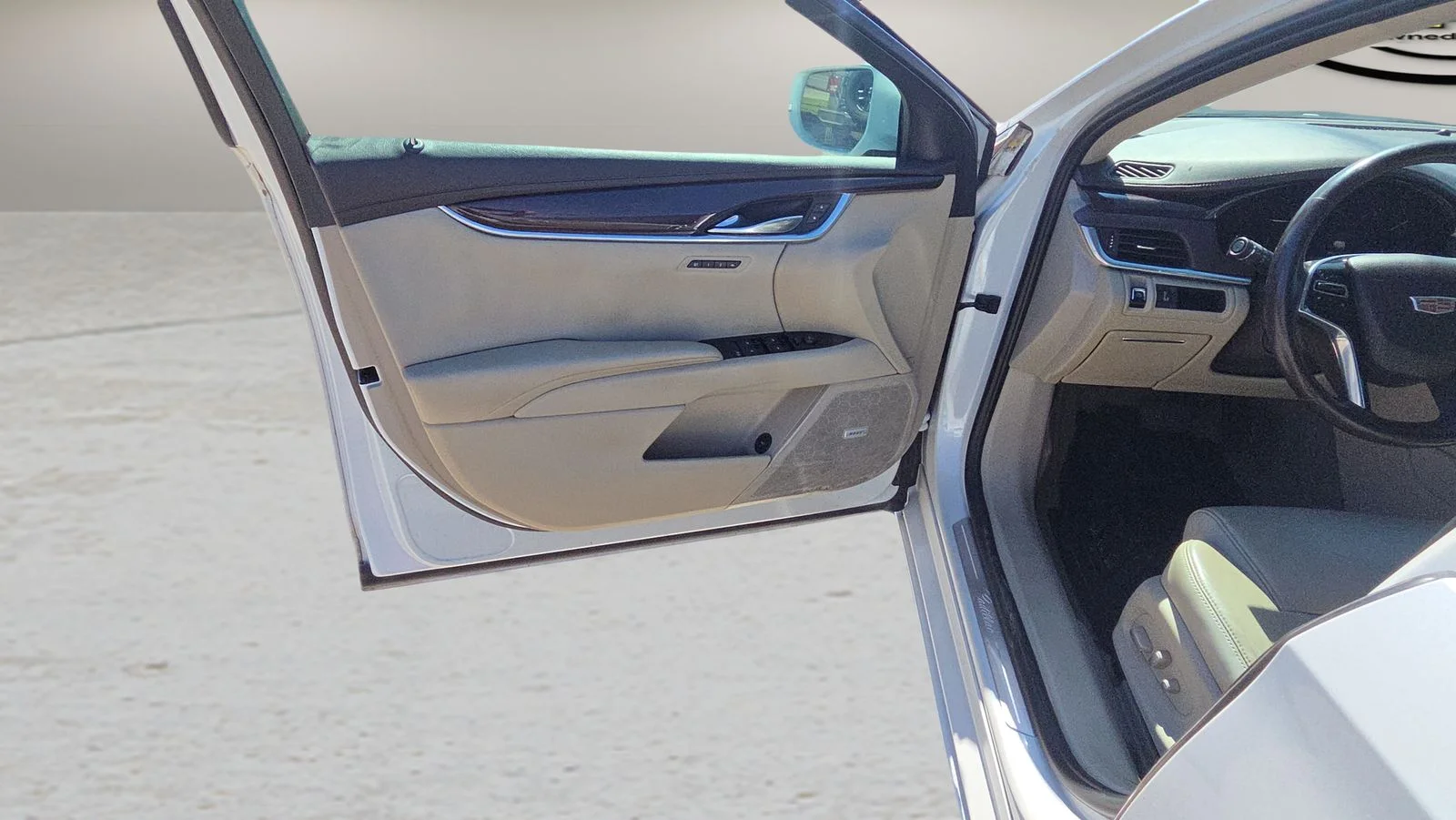 Used 2016 White Cadillac Luxury image 24