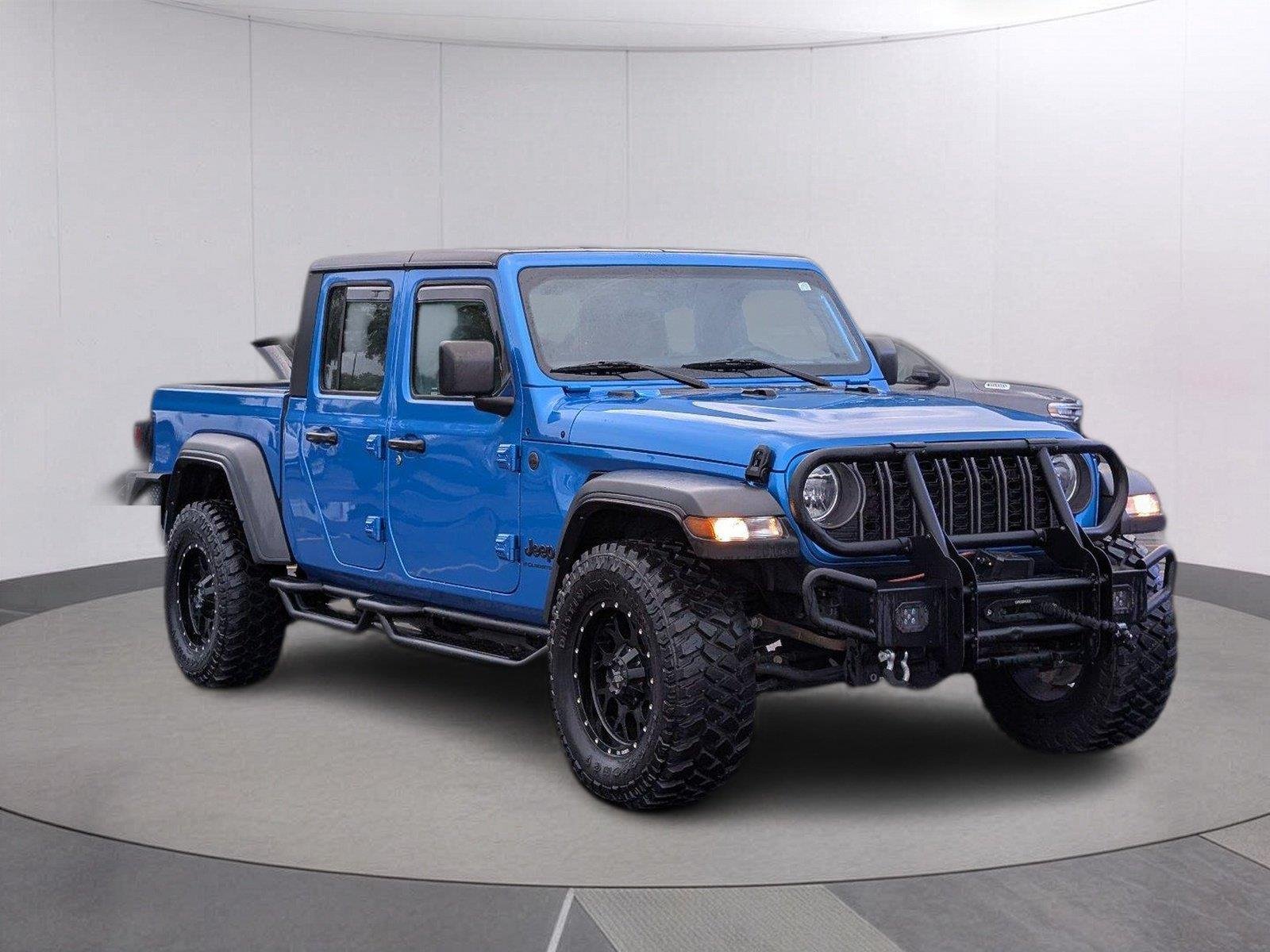 Used 2024 Hydro Blue Pearlcoat Jeep Sport image 8