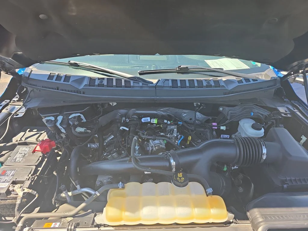 Used 2020 Blue Ford XLT image 21