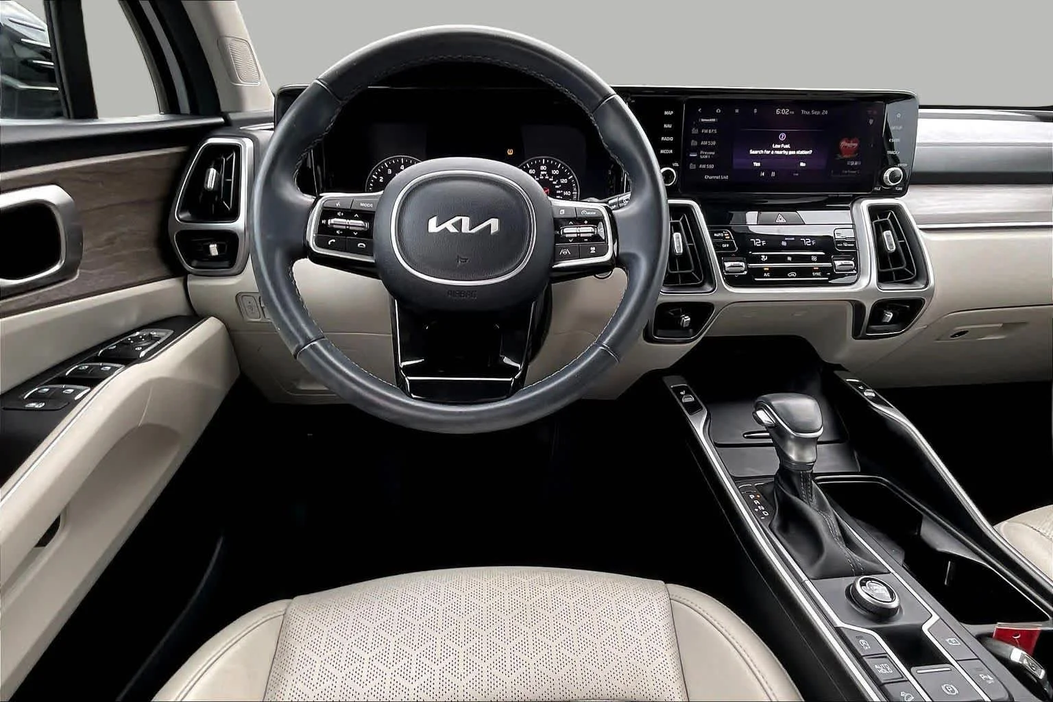 Used 2023 Glacial White Pearl Kia EX image 6