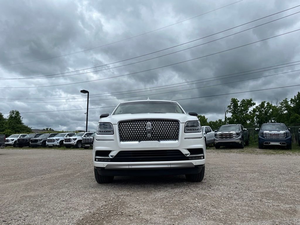 Used 2020 White Lincoln Reserve image 4