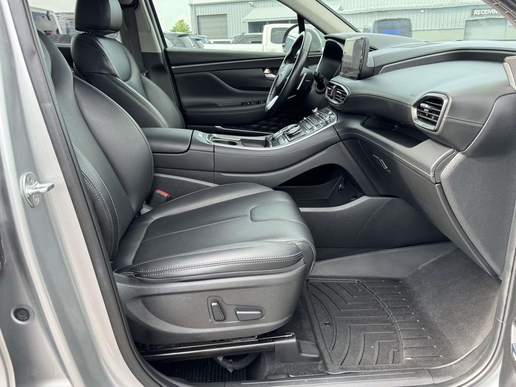 Used 2023 Silver Hyundai SEL image 16