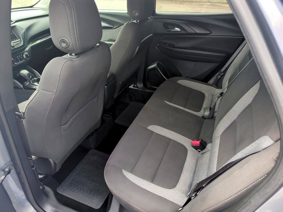 Used 2022 Satin Steel Metallic Chevrolet LT image 9