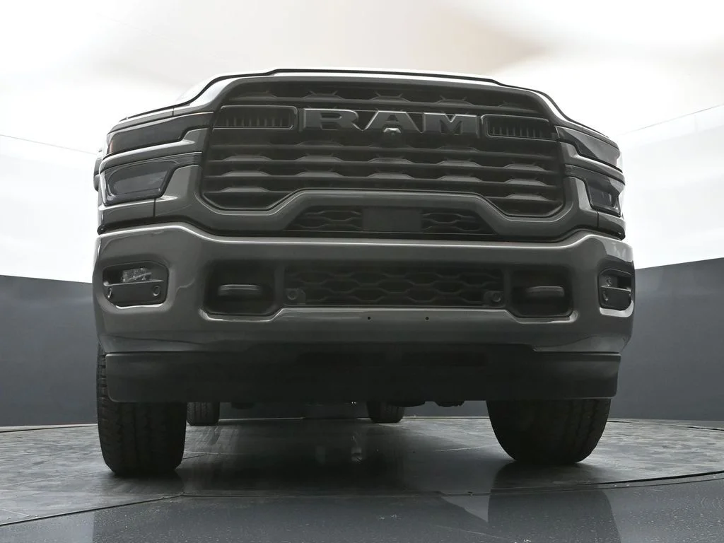 New 2026 Ceramic Gray Clear-Coat Exterior Paint RAM Big Horn image 54